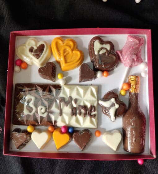 quirky love chocolate gift pack