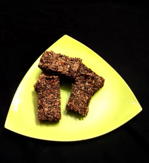 sugar free protein bar made of dry fruits